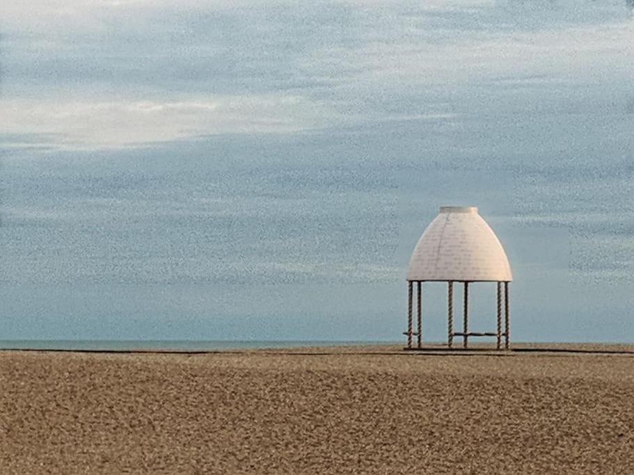 Folka Rocks Lägenhet Folkestone Exteriör bild